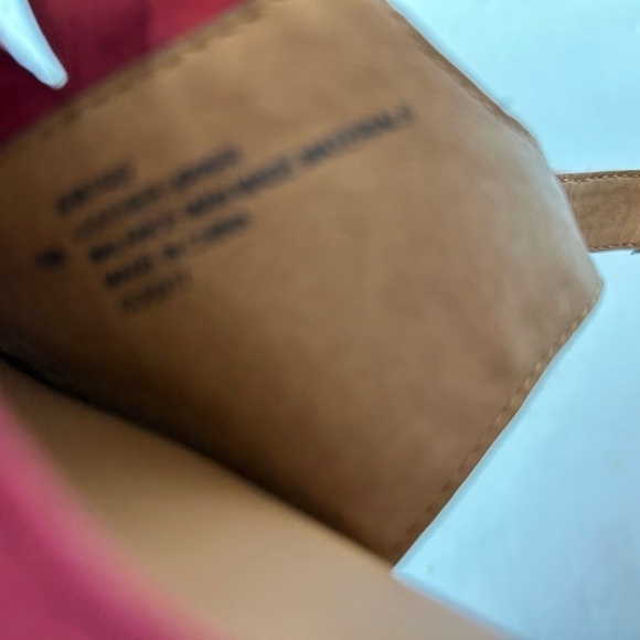 Comfortiva NIB Red Leather Peep Toe sling back - Picture 9 of 10